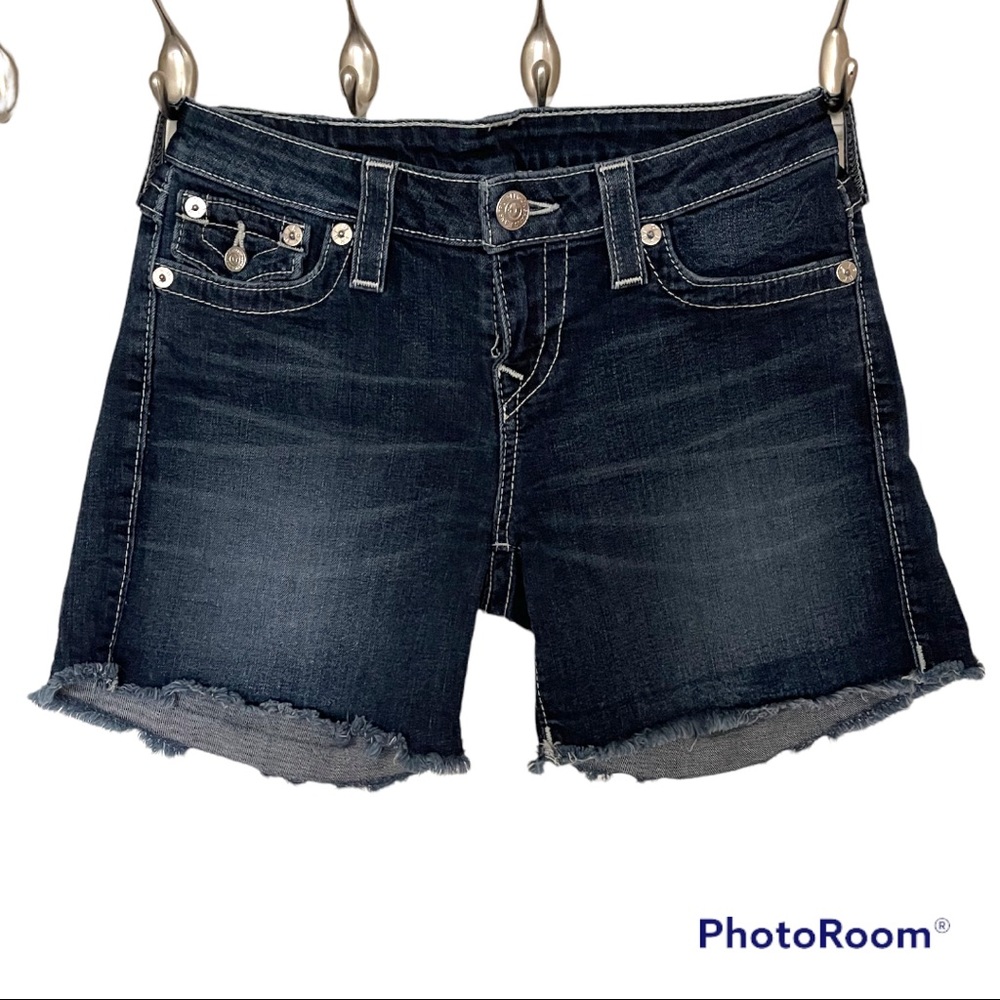 True Religion mid cut off flap pocket jean shorts 29
